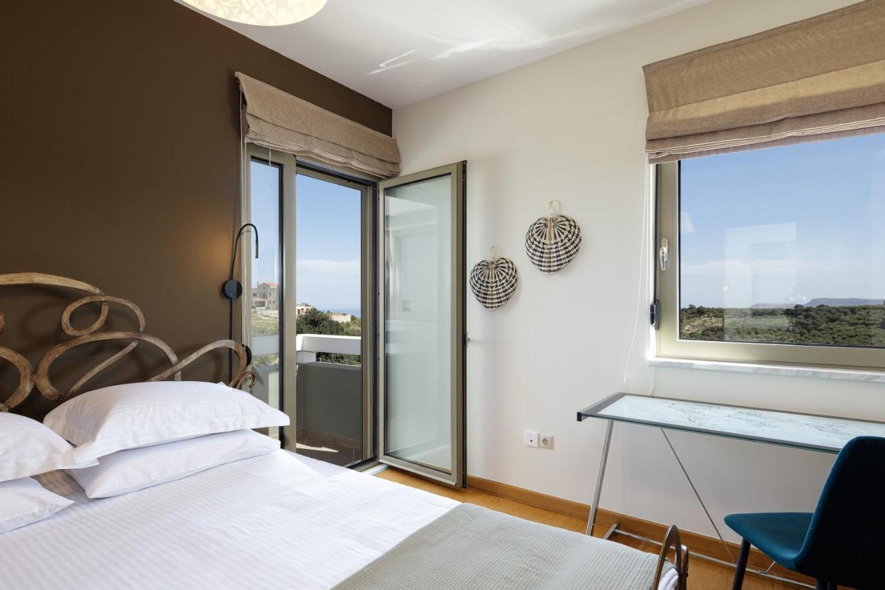 Rizes Villa With Jacuzzi & Heated Pool Agia Triada Exterior photo