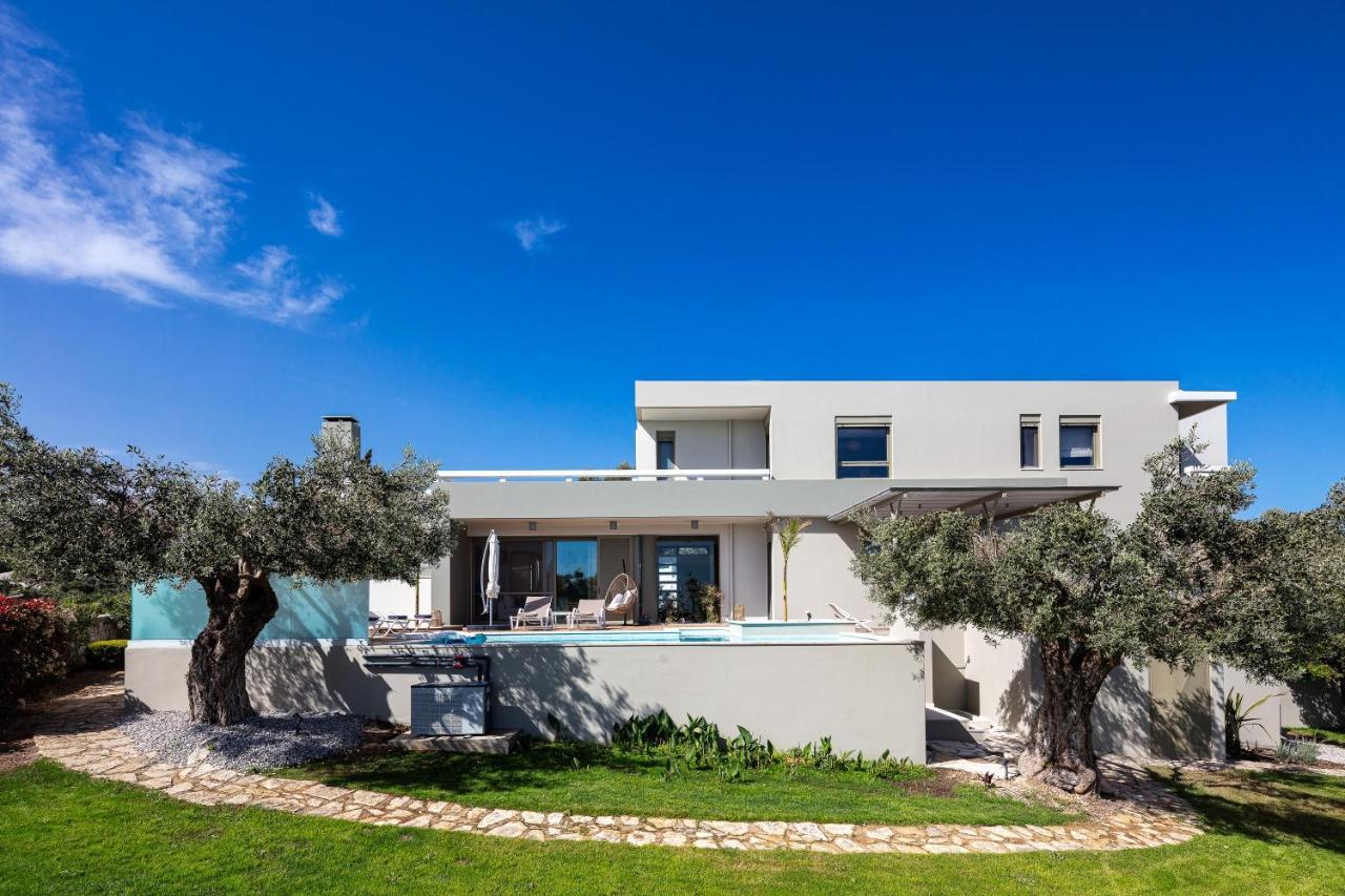 Rizes Villa With Jacuzzi & Heated Pool Agia Triada Exterior photo